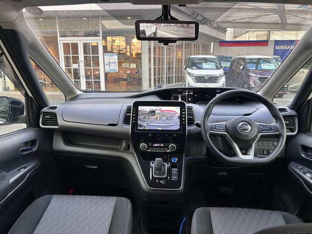 セレナ1.2 e-POWER ハイウェイスターV