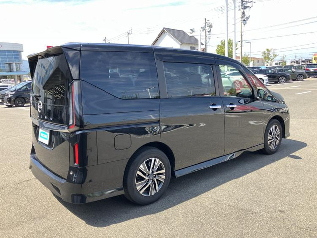セレナ2.0 ハイウェイスターV