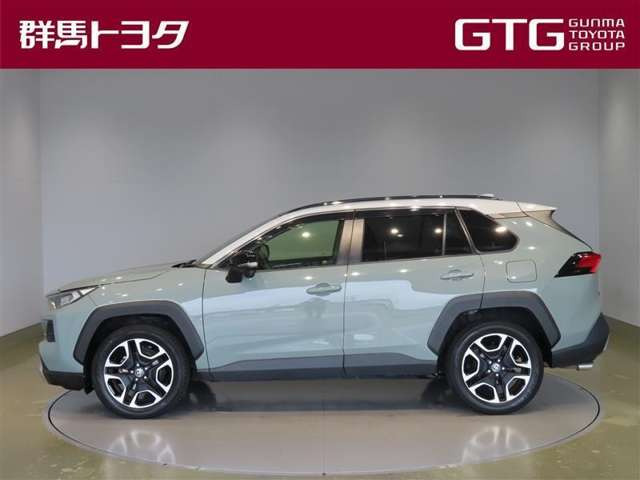 RAV42.0 アドベンチャー 4WD