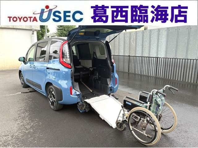 シエンタ1.5 Z ウェルキャブ 車いす仕様車 タイプI 助手席側セカンドシート付