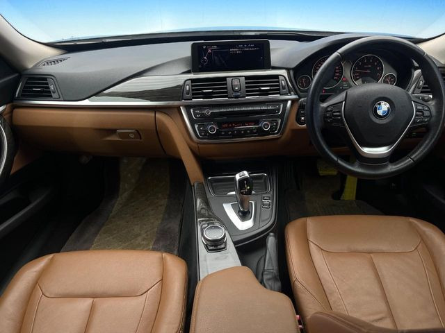 3シリーズグランツーリスモ320i ラグジュアリー