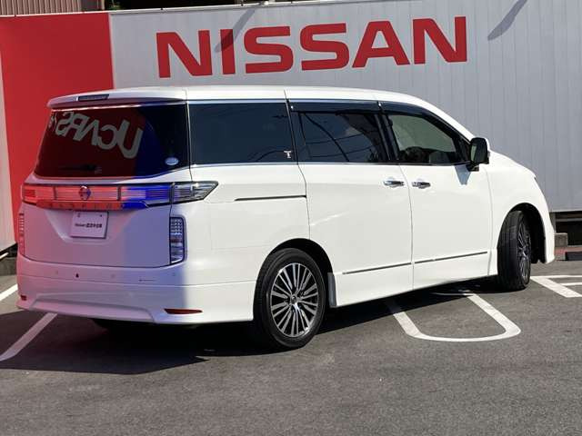 エルグランド3.5 VIP パワーシートパッケージ