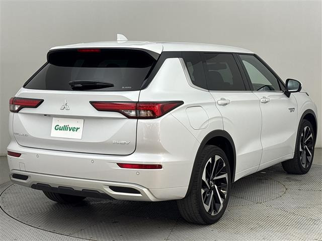 アウトランダーPHEV 2.4 P 4WD