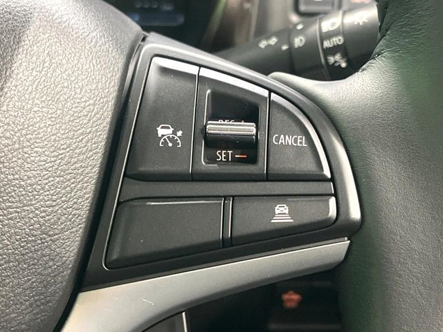 【アダプティブクルーズコントロール】高速道路での長距離走行が楽に!!自動で速度を保つクルーズコントロールが、衝突軽減システムと連携し、前方の車両を感知して車間を保つように速度調節してくれます!!
