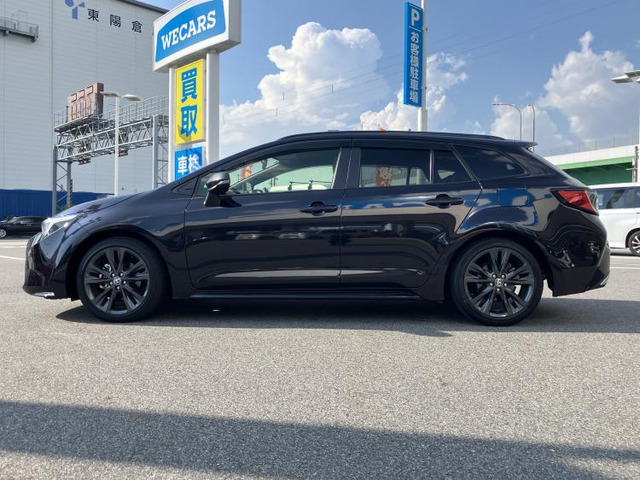 カローラツーリング1.8 ハイブリッド W×B E-Four 4WD