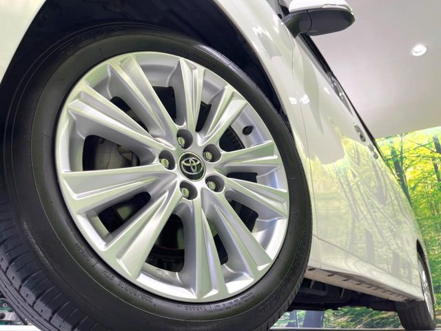 �y����18�C���`�A���~�z�C�[���z�O�ςɃ}�b�`���������A���~�z�C�[���𑕒����Ă���܂��B�e��ЊO�A���~�z�C�[����A�X�^�b�h���X�^�C�����戵�����Ă���܂��B���񂲑��k����������