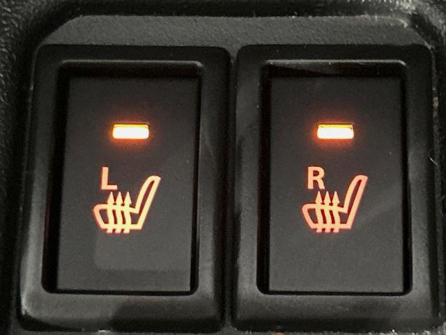 【シートヒーター】寒い日に重宝するシートヒーター!エアコンより早く温まってくれるので寒がりの人も安心ですね♪エアコンの温風は乾燥するから苦手、という方にもをおすすめです。