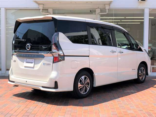 セレナ1.2 e-POWER ハイウェイスターV