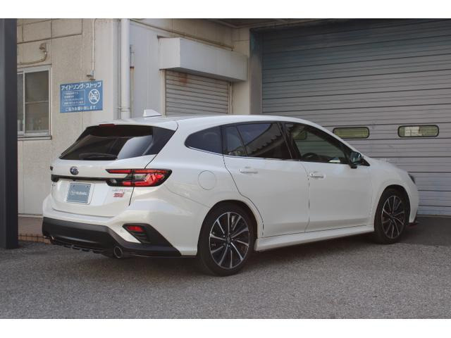 レヴォーグ1.8 STI スポーツ EX 4WD