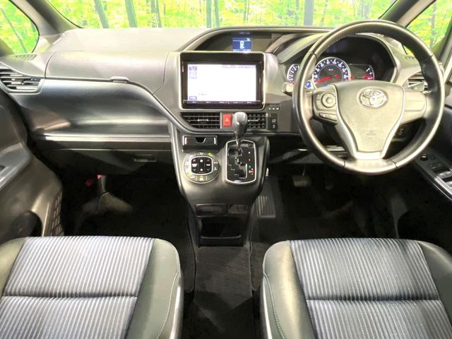 ヴォクシー2.0 ZS 煌