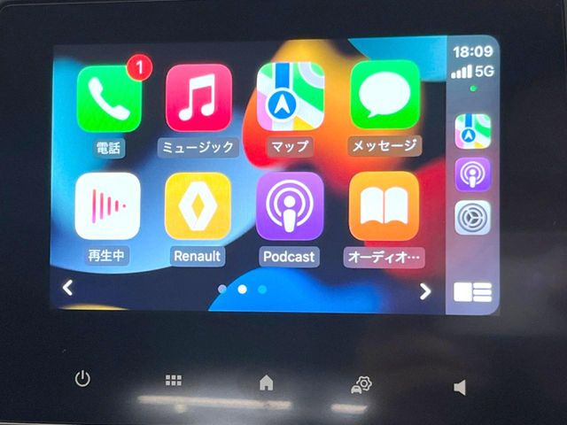 ��Apple Car Play:�X�}�z�Ƃ̗L���ڑ��ŁA�i�r�E�I�[�f�B�I�Đ��ȂǃX�}�z�̃A�v���@�\����ʂł��g����֗��@�\�ł�!