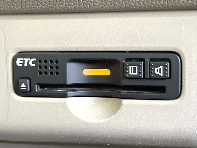 【ETC】高速道路の料金所をストレスなく通過!話題のスポットやサービスエリアに多い「スマートIC」利用時は必須のアイテムです。当店でセットアップを実施、ご納車当日からすぐにご利用いただけます!