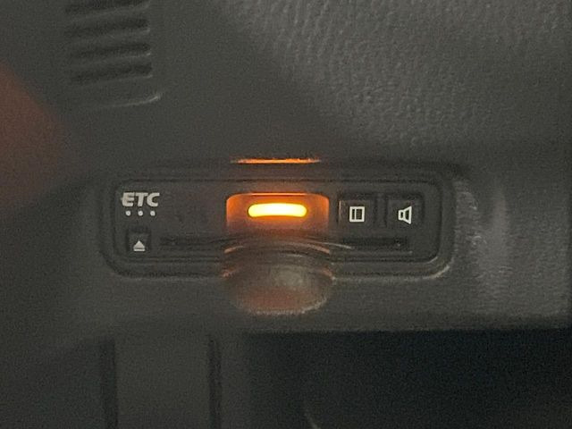 【ETC】高速道路の料金所をストレスなく通過!話題のスポットやサービスエリアに多い「スマートIC」利用時は必須のアイテムです。当店でセットアップを実施、ご納車当日からすぐにご利用いただけます!