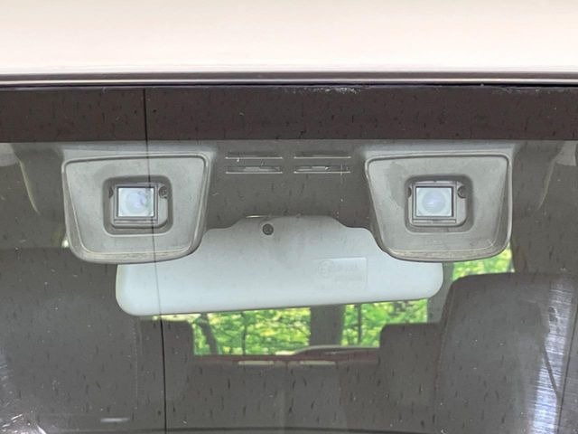 【スズキ セーフティサポート】走行中に前方の車両等を認識し、衝突しそうな時は警報とブレーキで衝突回避と被害軽減をアシスト。より安全にドライブをお楽しみいただけます。