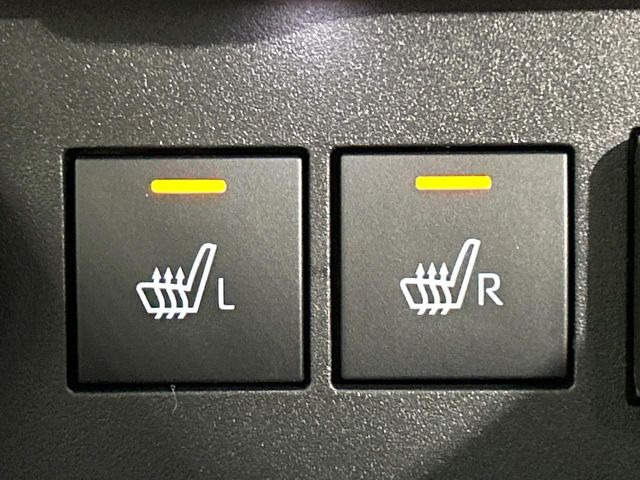 【シートヒーター】寒い日に重宝するシートヒーター!エアコンより早く温まってくれるので寒がりの人も安心ですね♪エアコンの温風は乾燥するから苦手、という方にもをおすすめです。