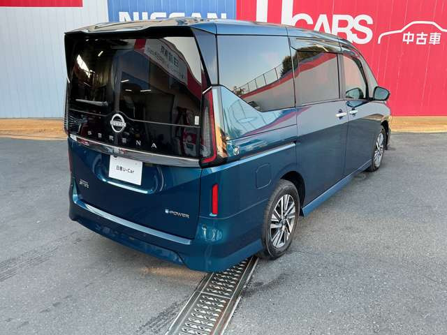 セレナ1.4 e-POWER ハイウェイスターV