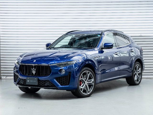 レヴァンテグランスポーツ 4WD
