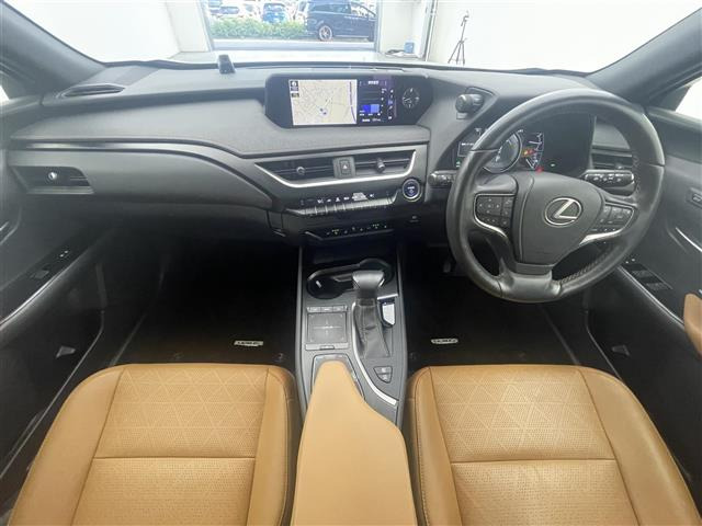 UX250h バージョンL