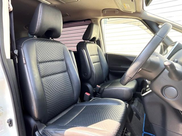 �^�]�Ȃ܂��ɂ͏\���ȃX�y�[�X������A�啿�ȕ��ł��������^�]���Ă�����������ł��B