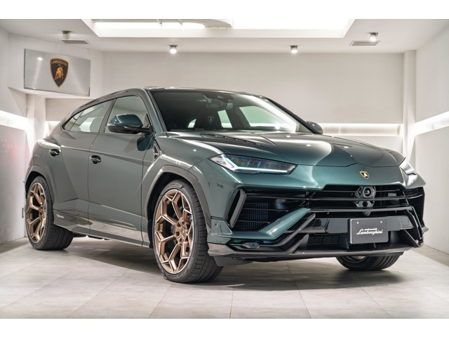 ウルスペルフォルマンテ 4WD