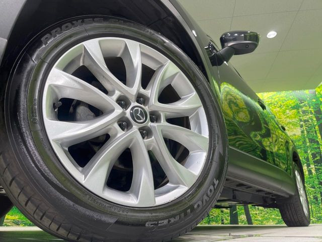 �y����19�C���`�A���~�z�C�[���z�O�ςɃ}�b�`���������A���~�z�C�[���𑕒����Ă���܂��B�e��ЊO�A���~�z�C�[����A�X�^�b�h���X�^�C�����戵�����Ă���܂��B���񂲑��k����������