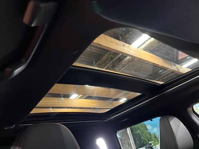 アウトランダーPHEV 2.4 P 4WD