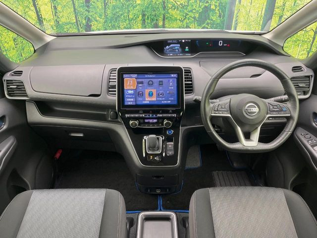 セレナ1.2 e-POWER ハイウェイスターV