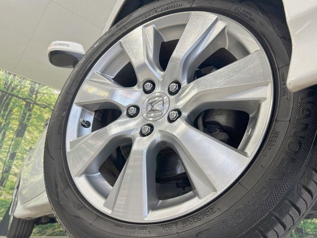 �y����17�C���`�A���~�z�C�[���z�O�ςɃ}�b�`���������A���~�z�C�[���𑕒����Ă���܂��B�e��ЊO�A���~�z�C�[����A�X�^�b�h���X�^�C�����戵�����Ă���܂��B���񂲑��k����������