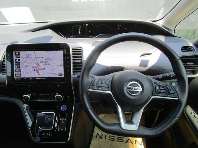 セレナ1.2 e-POWER ハイウェイスターV アーバンクロム