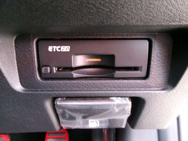 ノートオーラ1.2 NISMO チューンド e-POWER 4WD