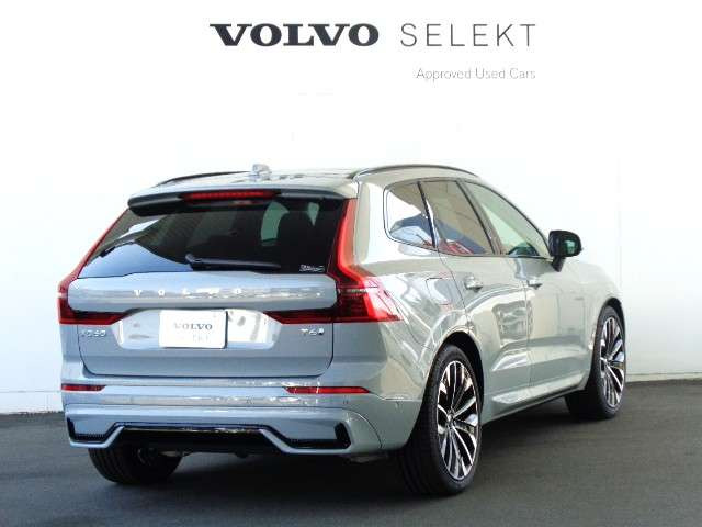 XC60ウルトラ T6 AWD プラグイン ハイブリッド 4WD