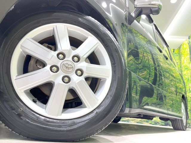 �y����16�C���`�A���~�z�C�[���z�O�ςɃ}�b�`���������A���~�z�C�[���𑕒����Ă���܂��B�e��ЊO�A���~�z�C�[����A�X�^�b�h���X�^�C�����戵�����Ă���܂��B���񂲑��k����������