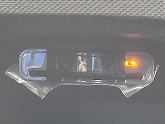 ●ETC車載器(アンテナ分離型音声案内タイプ):お引き渡し時には再セットアップを実施後、お渡しいたします。マイレージ登録に関してもお気軽にスタッフまでお尋ねください。