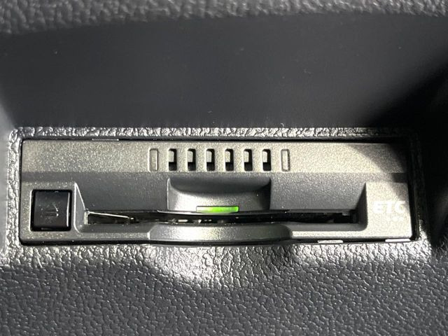 【ETC】高速道路の料金所をストレスなく通過!話題のスポットやサービスエリアに多い「スマートIC」利用時は必須のアイテムです。当店でセットアップを実施、ご納車当日からすぐにご利用いただけます!