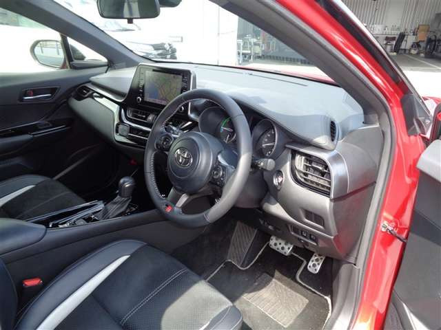 C-HRハイブリッド 1.8 S GR スポーツ