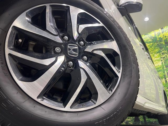 �y16�C���`�A���~�z�C�[���z�O�ςɃ}�b�`�����A���~�z�C�[���𑕒����Ă���܂��B�e��A���~�z�C�[����A�X�^�b�h���X�^�C�����戵�����Ă���܂��B���񂲑��k����������