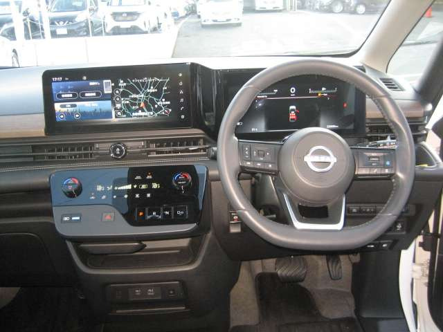 セレナ1.4 e-POWER ハイウェイスターV