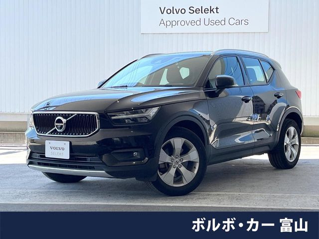 XC40B4 AWD モメンタム 4WD