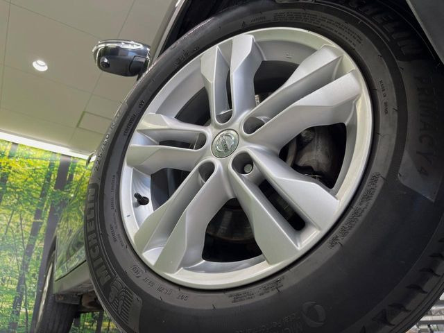 �y����17�C���`�A���~�z�C�[���z�O�ςɃ}�b�`���������A���~�z�C�[���𑕒����Ă���܂��B�e��ЊO�A���~�z�C�[����A�X�^�b�h���X�^�C�����戵�����Ă���܂��B���񂲑��k����������