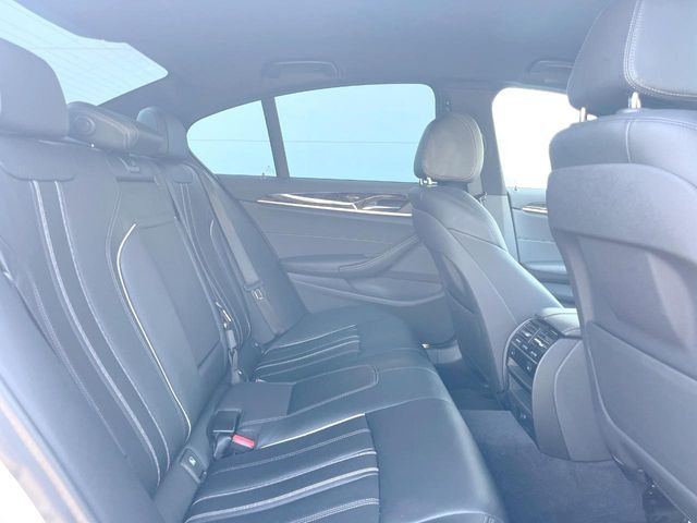 ���㕔���Ȃ��C�ɂȂ�悤�ȃL�Y�E�����ւ��蓙�A�傫�ȃ_���[�W�͂Ȃ��A�ǍD�ȏ�Ԃł��B