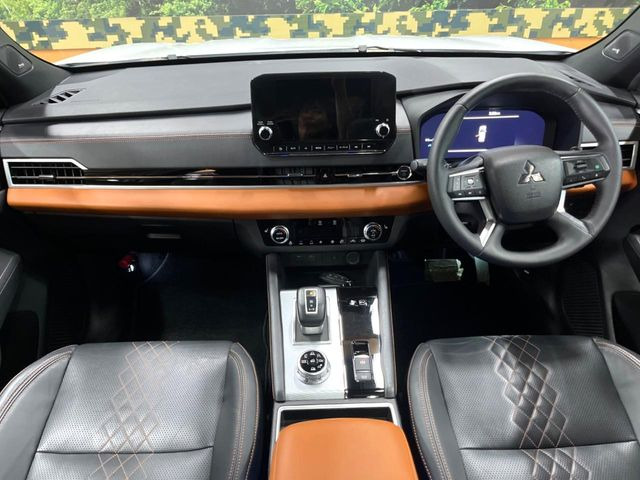 アウトランダーPHEV 2.4 P 4WD