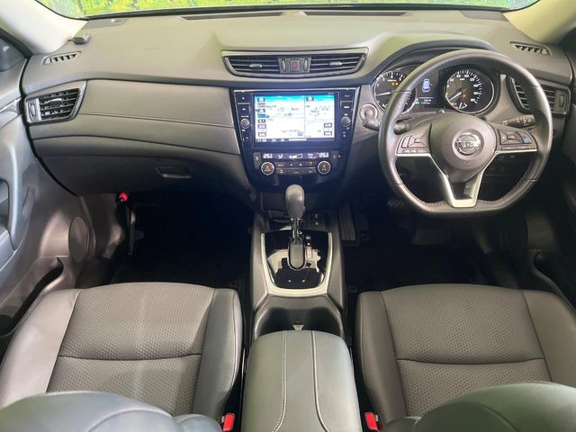 エクストレイル2.0 20Xi