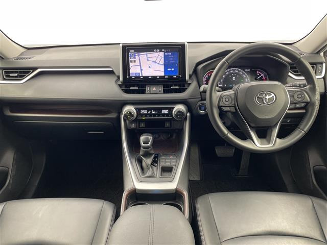 RAV42.0 G 4WD