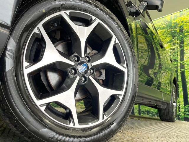 �y�O���[�h��p����18�C���`�A���~�z�C�[���z�f�U�C�����̍��������A���~�z�C�[���𑕒����Ă���܂��B�e��ЊO�A���~�z�C�[����A�X�^�b�h���X�^�C�����戵�����Ă���܂��B���񂲑��k����������