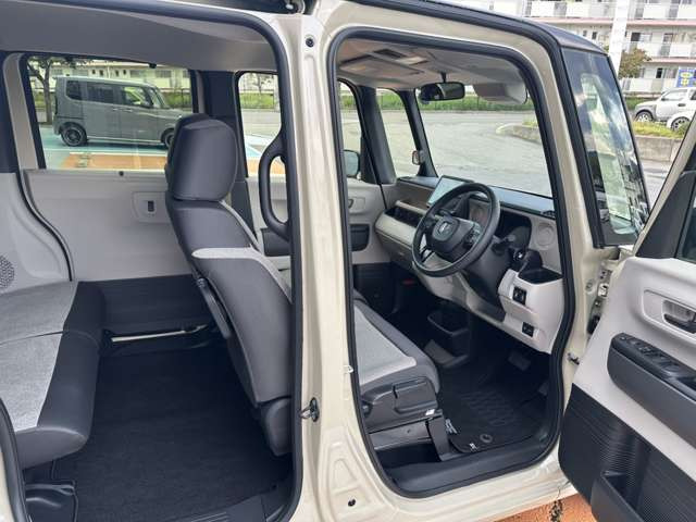 N-BOXファッションスタイル 2トーン 4WD