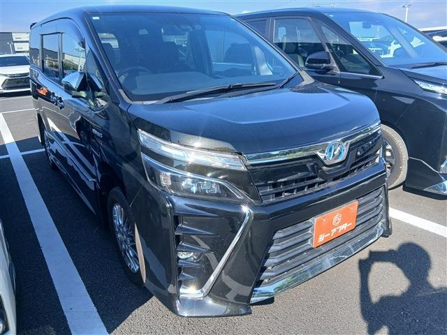 ヴォクシー1.8 ハイブリッド ZS 煌