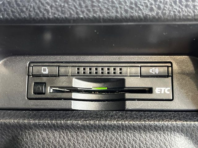 【ETC】高速道路の料金所をストレスなく通過!話題のスポットやサービスエリアに多い「スマートIC」利用時は必須のアイテムです。当店でセットアップを実施、ご納車当日からすぐにご利用いただけます!