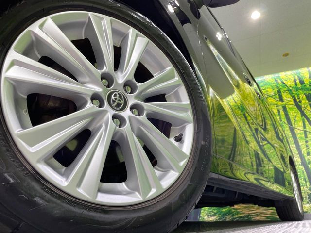 �y18�C���`�A���~�z�C�[���z�O�ςɃ}�b�`�����A���~�z�C�[���𑕒����Ă���܂��B�e��A���~�z�C�[����A�X�^�b�h���X�^�C�����戵�����Ă���܂��B���񂲑��k����������