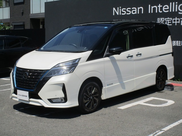 セレナ1.2 e-POWER ハイウェイスターV アーバンクロム