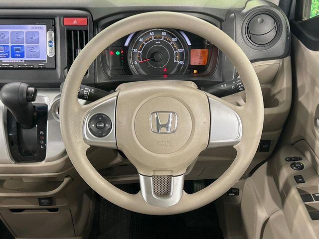 �y�X�e�A�����O�X�C�b�`�z�^�]���A�O������ڐ������炷���ƂȂ��A�I�[�f�B�I���̑��삪�\�ȕ֗��@�\!���S&���K�ȃh���C�u�����o���Ă���܂���